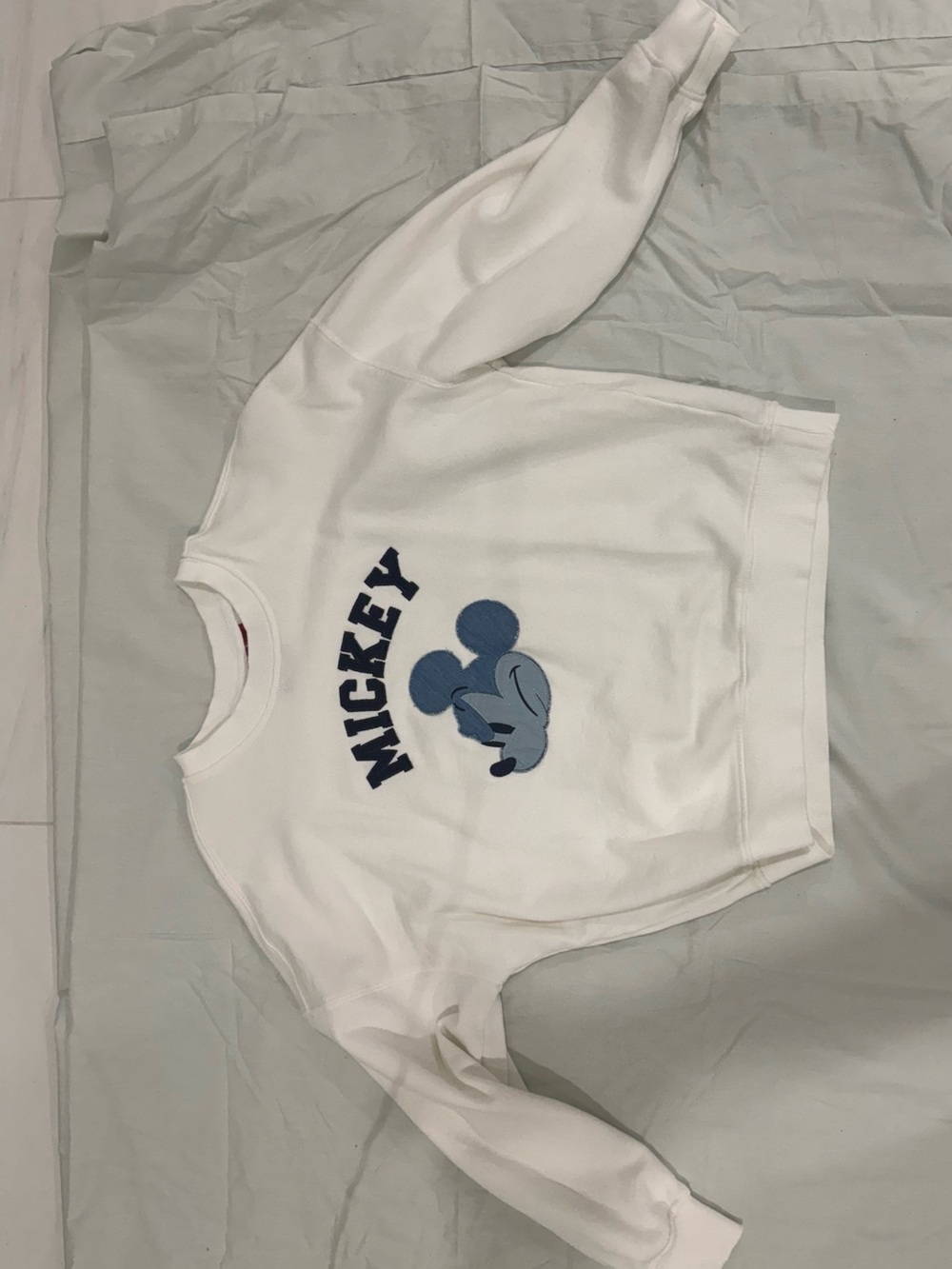 Forever 21 Disney Mickey Mouse Graphic Logo women S Crewneck Sweater